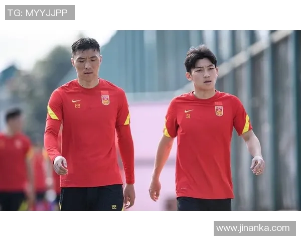 盐湖城与曼联激战成平局双方精彩表现引发球迷热议 盐湖城与曼联激战成平局双方精彩表现引发球迷热议