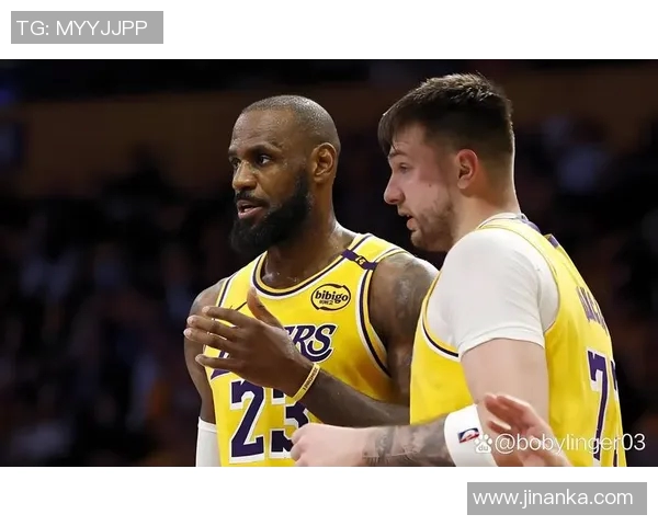 湖人队以124分战胜掘金队展现强大实力再度引发球迷热议 湖人队以124分战胜掘金队展现强大实力再度引发球迷热议